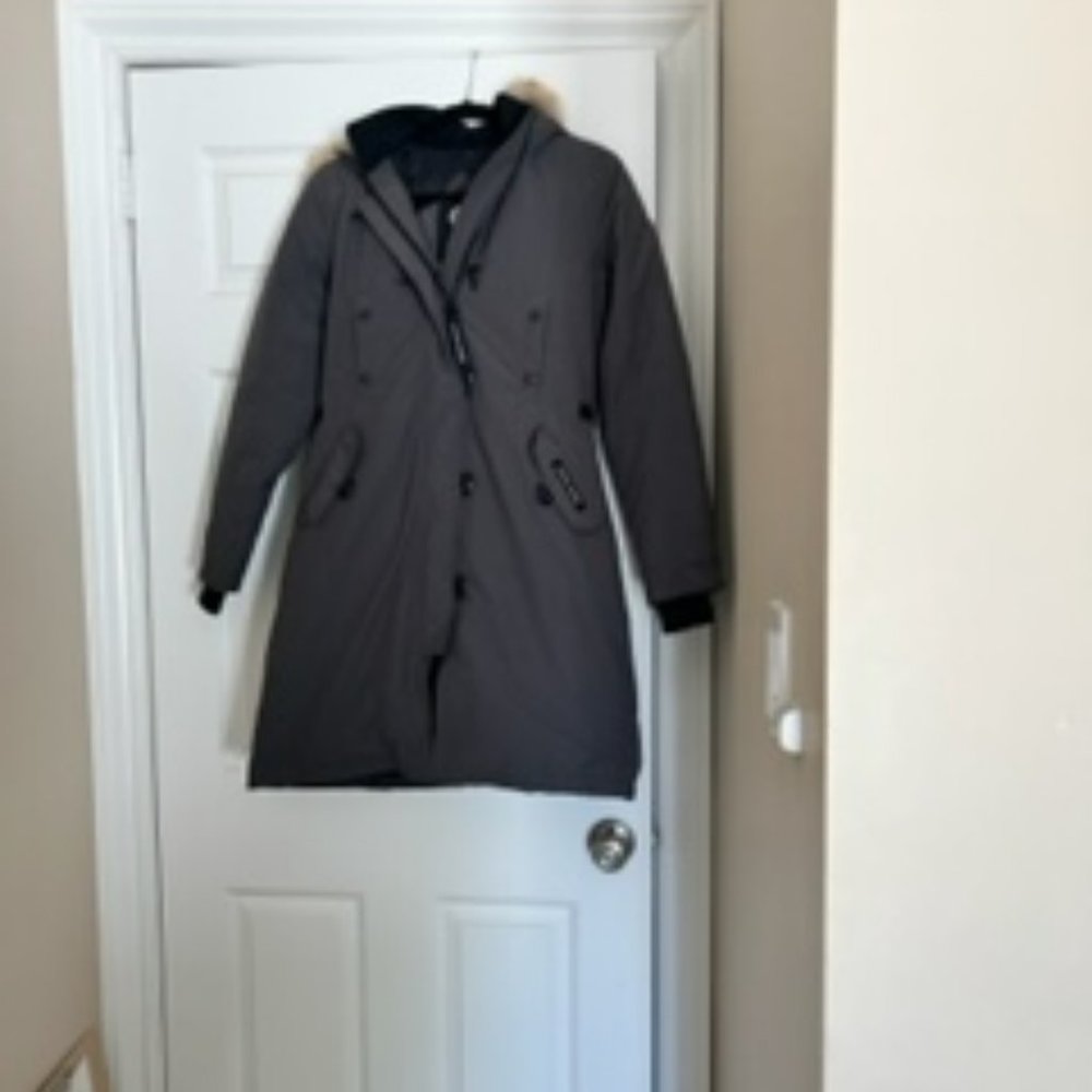 Canada Goose Lorette Parka Size XS $1,000/OBO